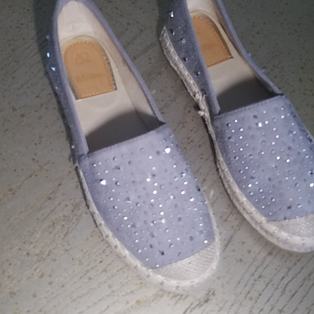 Ladies Shoes - Picture 3 of 4